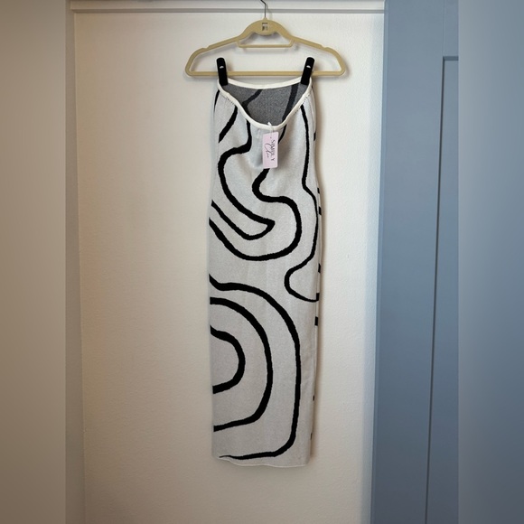 NWT Lena Wave Tube Midi Dress- Small - Picture 7 of 9